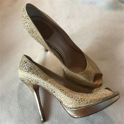 christian dior biene peeptoe|Goldendior peep.